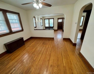 78 Wood Street - Photo Thumbnail 6