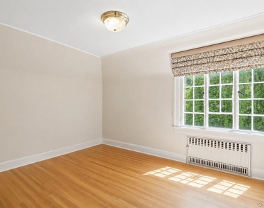 72 Hampton Road - Photo Thumbnail 20