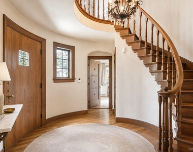 72 Hampton Road - Photo Thumbnail 1