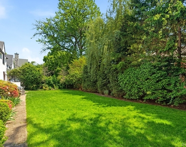 72 Hampton Road - Photo Thumbnail 24
