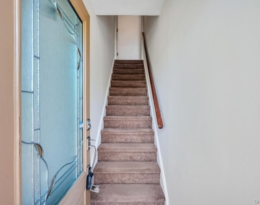 5 Linden Avenue - Photo Thumbnail 1
