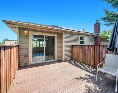 5 Linden Avenue - Photo Thumbnail 23