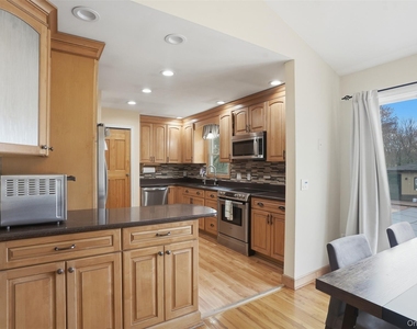 14 Feitsma Lane - Photo Thumbnail 7
