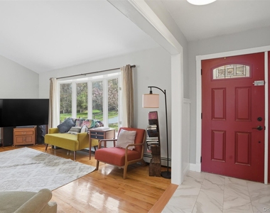 14 Feitsma Lane - Photo Thumbnail 2
