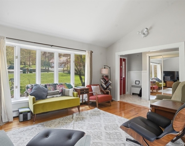 14 Feitsma Lane - Photo Thumbnail 3