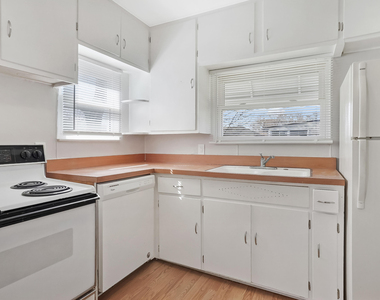 3840 Bart Avenue - Photo Thumbnail 2