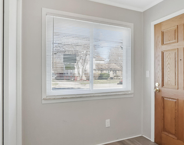 3840 Bart Avenue - Photo Thumbnail 8