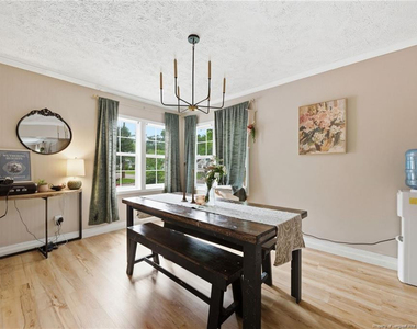 202 N Jackson Street - Photo Thumbnail 8