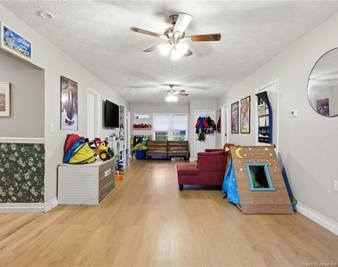 202 N Jackson Street - Photo Thumbnail 18