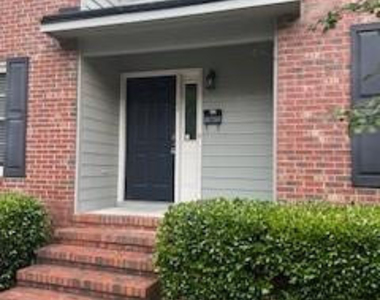 104 Brett Court - Photo Thumbnail 1