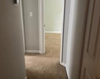 104 Brett Court - Photo Thumbnail 14