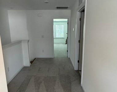 8815 Malmesbury Lane - Photo Thumbnail 23