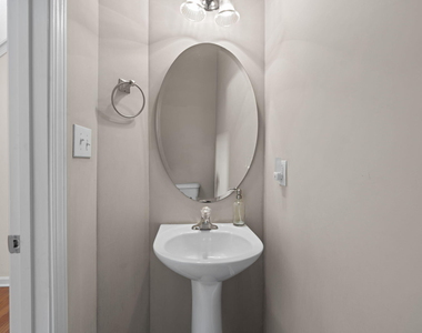 8 Rockwall Garden Way - Photo Thumbnail 4