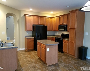 8 Rockwall Garden Way - Photo Thumbnail 1
