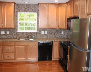 1253 Legacy Greene Avenue - Photo Thumbnail 6