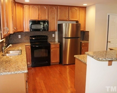 1253 Legacy Greene Avenue - Photo Thumbnail 9