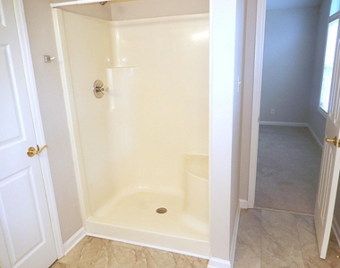 211 Bridgepath Drive - Photo Thumbnail 19