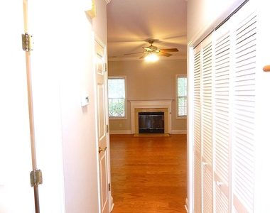 211 Bridgepath Drive - Photo Thumbnail 2