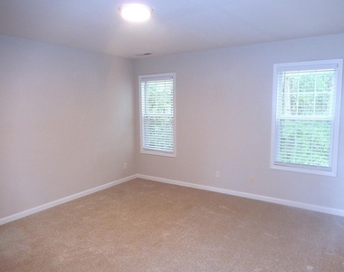 211 Bridgepath Drive - Photo Thumbnail 23