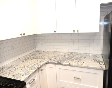 211 Bridgepath Drive - Photo Thumbnail 7