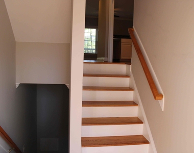1345 Cameron View Court - Photo Thumbnail 13