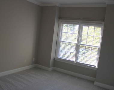 1345 Cameron View Court - Photo Thumbnail 5