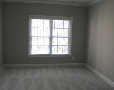 1345 Cameron View Court - Photo Thumbnail 8