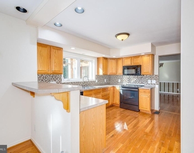 401 Ponderosa Trail - Photo Thumbnail 12