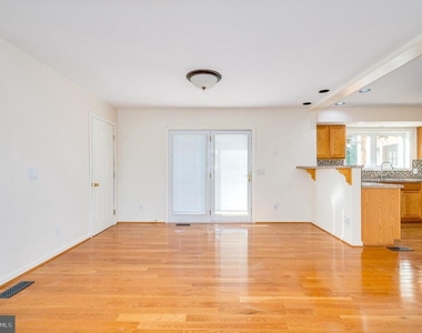 401 Ponderosa Trail - Photo Thumbnail 10