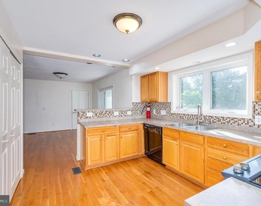 401 Ponderosa Trail - Photo Thumbnail 14