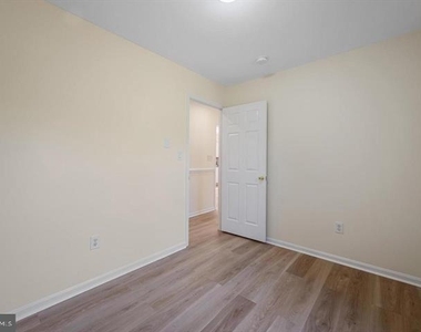 852 Morgan Place - Photo Thumbnail 24