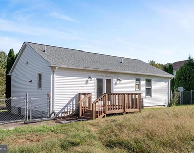 852 Morgan Place - Photo Thumbnail 33