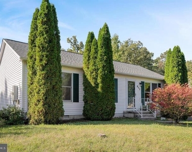 852 Morgan Place - Photo Thumbnail 2