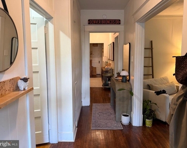 422 Clifford Street W - Photo Thumbnail 7