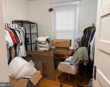 422 Clifford Street W - Photo Thumbnail 8