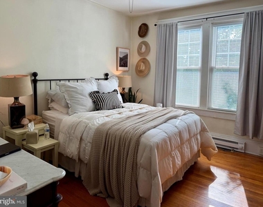 422 Clifford Street W - Photo Thumbnail 4