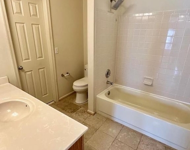 3222 Titanic Drive - Photo Thumbnail 12