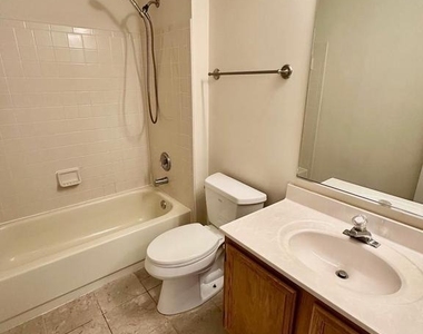 3222 Titanic Drive - Photo Thumbnail 16