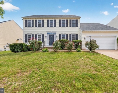 33 Wild Rose Drive - Photo Thumbnail 3