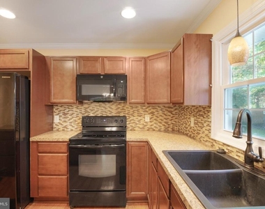 948 Ficklen Road - Photo Thumbnail 18