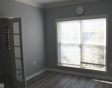 12 Hanover Drive - Photo Thumbnail 3