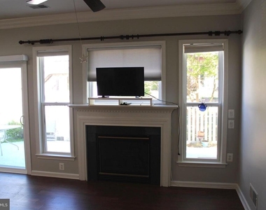 12 Hanover Drive - Photo Thumbnail 15