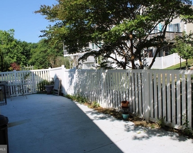 12 Hanover Drive - Photo Thumbnail 24
