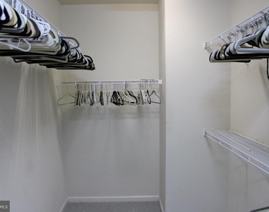 12 Hanover Drive - Photo Thumbnail 19