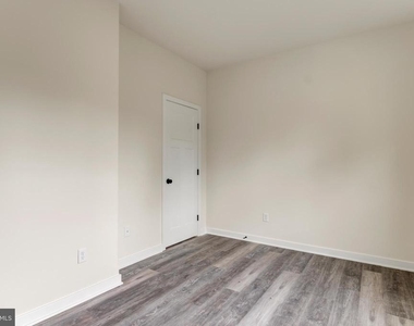 19 Carol Street - Photo Thumbnail 27