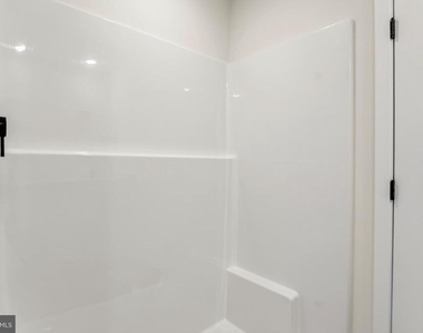 19 Carol Street - Photo Thumbnail 22