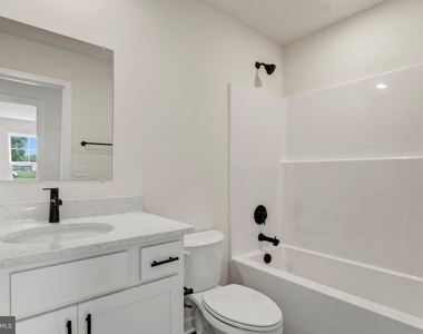 19 Carol Street - Photo Thumbnail 15