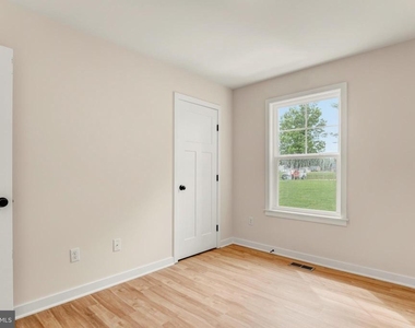 17 Carol Street - Photo Thumbnail 25
