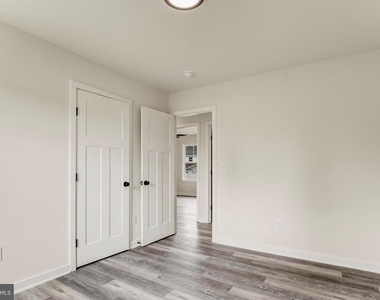 17 Carol Street - Photo Thumbnail 36