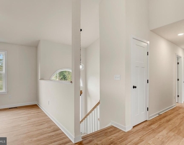 17 Carol Street - Photo Thumbnail 13